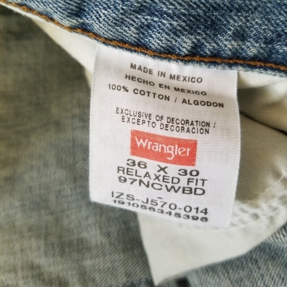 Mens Wrangler Relaxed Fit Jeans - Picture 5 of 5